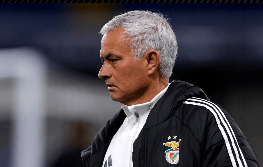 英超今晨再迎强敌,本菲卡防线松动,主帅态度——话题不断,阵容厚度经受考验的简单介绍开云